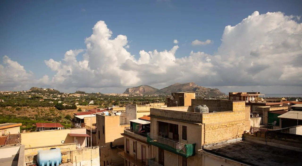 Alfaapartment & Beautiful 20-Metre Terrace Casteldaccia