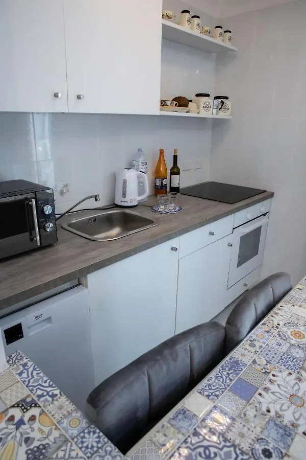 Alfaapartment & Beautiful 20-Metre Terrace Casteldaccia Italy
